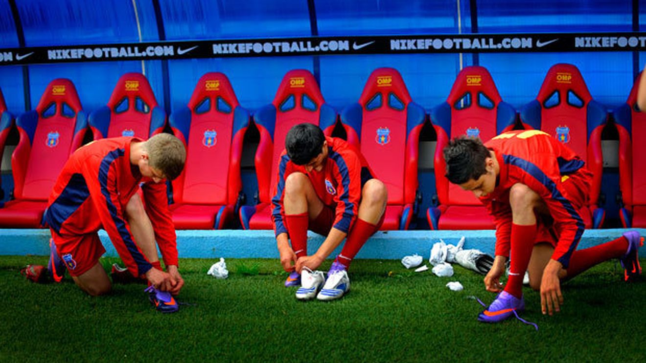 Cu cățel și purcel înapoi acasă!** Juniorii se întorc de luni în Ghencea