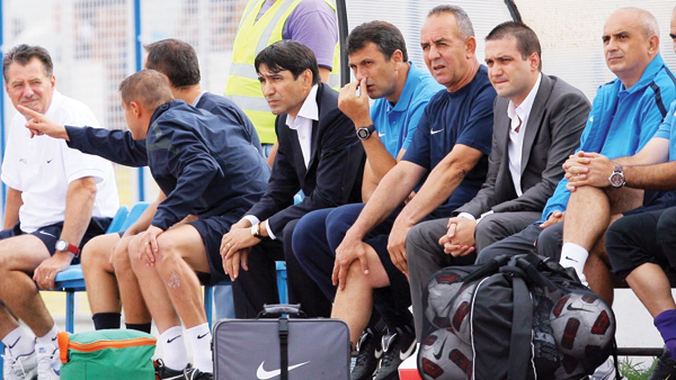 Neagoe&Co: "Noi am muncit degeaba?"