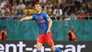 Cum a reacționat Florin Tănase când a aflat că Gigi Becali a decis să fie rezervă în FCSB - RFS