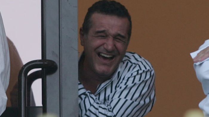 Bosniacul pe care Steaua trebuie să dea 3 milioane â‚¬, pus într-o situație DE TOT RÃ‚SUL!** Cum este URMĂ‚RIT de "Becali"