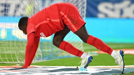 Joyskim Dawa îi răspunde lui Gigi Becali pentru criticile aduse: „Nu vă fie teamă, King Kong se recuperează”