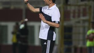 "CFR e favorită, **dar nu va avea un meci ușor!"