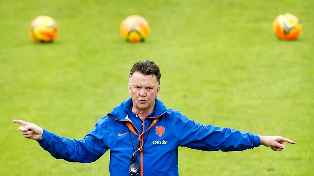 OFICIAL | Louis van Gaal e noul antrenor al lui Manchester United. 