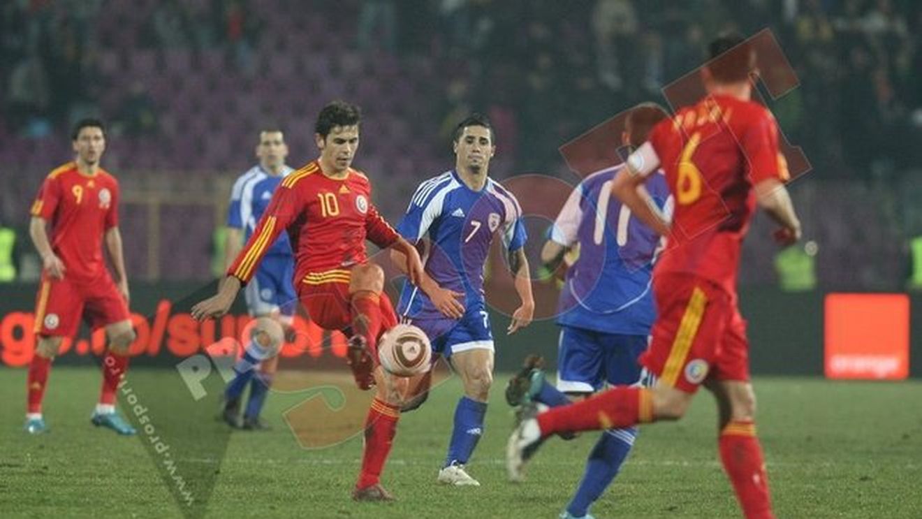 "Îl crucificăm degeaba pe Răzvan!** Trebuie găsiți jucători care să ne scape de penibilitățile astea"