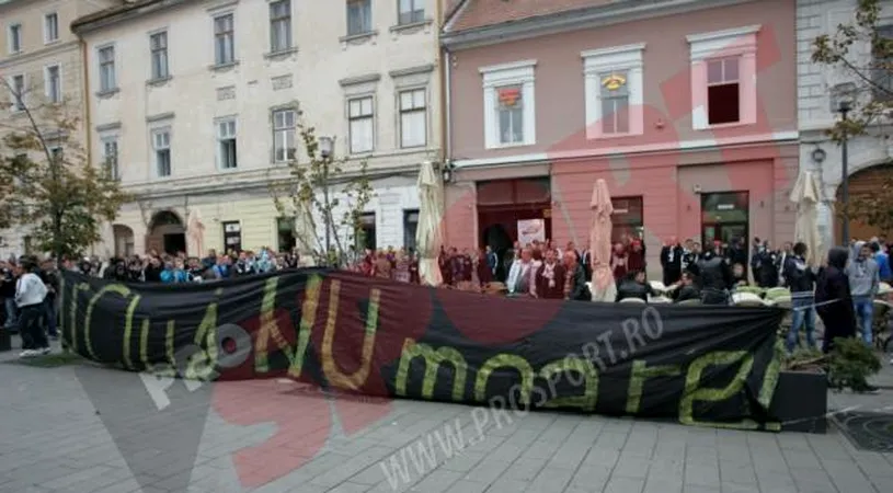 FOTO** Clujenii au ieșit din nou în stradă pentru a protesta împotriva mutării echipei la Buzău