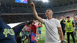 Meme Stoica a intervenit în forță, după ce fanii i-au făcut praf pe fotbaliștii FCSB. Anunțul managerului e elocvent