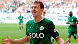 "Bătălia" pentru Dzeko