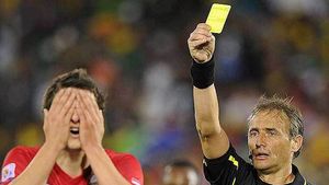 A primit cartonașul galben după ce a ratat o lovitură de la 11 metri. Jucătorii echipei adverse au strâns bani pentru a-i plăti amenda