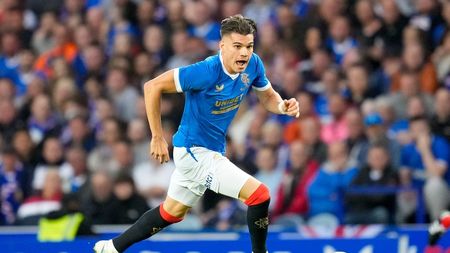 Prima reacție a lui Ianis Hagi, după ce a aflat despre posibilitatea transferului la AS Roma: „Simt că am progresat foarte mult”