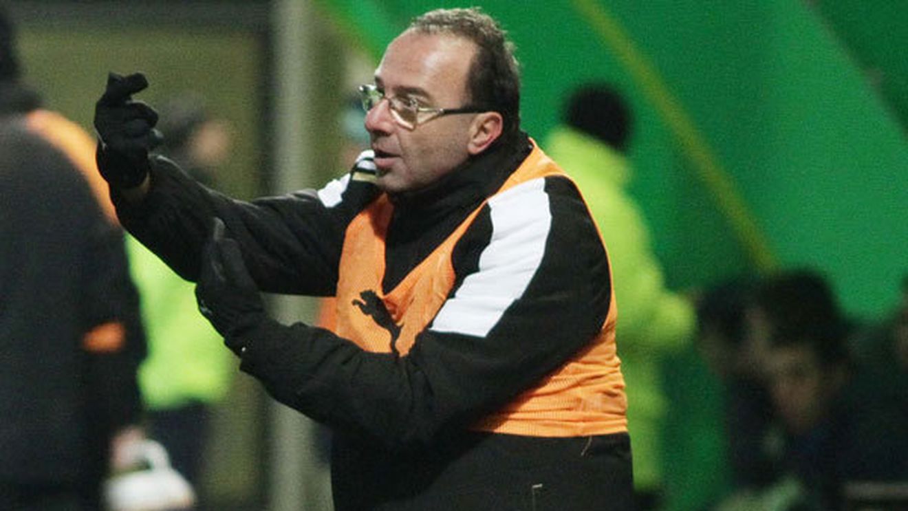 Filosoful Sinescu, platitudinile și jocul preponderent pe contraatac, după Târgu Mureș - Petrolul 1-0: "Sâmbătă, cu Astra, voi fi fanul ASA-ului. Astafei și-a îndeplinit cu brio sarcinile tactice"