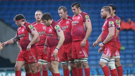 Paulică, învins de lanterna roșie!** Echipa internaționalului român Paulică Ion a pierdut partida codașelor cu Sale Sharks