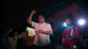 FOTO** Legendele Stelei, reunite! Fanii au îngenuncheat în fața lui Lăcătuș! Piți nu a venit!