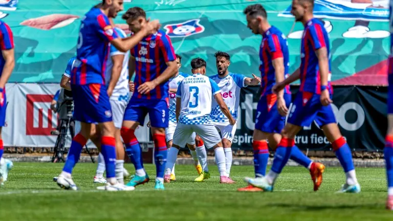 FC Bihor are misiune dificilă pe terenul campioanei Corvinul. Erik Lincar garantează cu ”un joc bun și spectaculos”