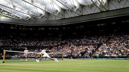 Nadal - Djokovic, semifinală pe contre, în condiții speciale. Cronica unui meci neterminat pe care îl vom trăi la prezentul continuu și sâmbătă. Partida întreruptă la scorul de 1-2 se reia la ora 15:00