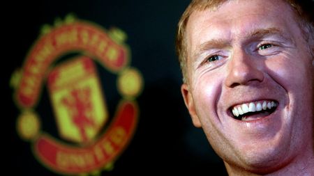 Paul Scholes: "Manchester United practică un fotbal mizerabil sub comanda lui Louis van Gaal"