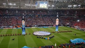 "Diavolii" merg în INFERN!** Schalke a vândut TOATE biletele pentru semifinala cu United în două ore