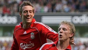 Peter Crouch, la un pas să-i încheie cariera unui coleg chiar înaintea finalei Ligii: "Mi-au cedat frânele. În fața mea erau Kuyt și Xabi Alonso, m-am întrebat "care e mai valoros?" și am virat spre celălalt. Rafa Benitez s-a gândit că sunt un adevărat idiot"