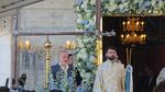 Au atras toate privirile! Alexandru Tudor, în straie religioase, și Valeriu Argăseală sunt oamenii de încredere ai lui Gigi Becali la sfințirea bisericii