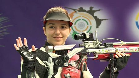 AUR european în probă olimpică! Laura Coman (CS Dinamo) a câștigat titlul continental la tir, în proba de pușcă 10 metri aer comprimat