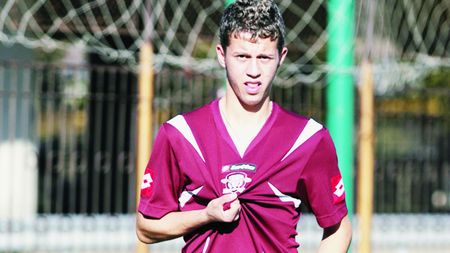 "Câștigați pentru mine"** Florentin Spătaru, juniorul care face naveta Roșiorii de Vede - București pentru a juca la Rapid