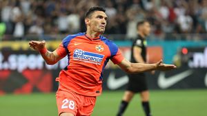 Claudiu Keșeru, modest după victoria din derby-ul FCSB - Dinamo. „A fost minunat! Încerc să țin ritmul cu cei tineri, nu mai am 20 de ani!”