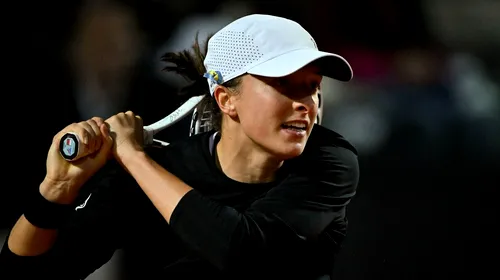 Încă un șoc în tenisul feminin după ce Simona Halep a fost interzisă la Roland Garros! Iga Swiatek s-a accidentat și riscă să nu-și poată apăra trofeul: „Aștept diagnosticul!” FOTO