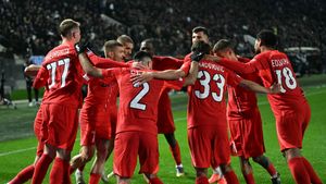 Gigi Becali, bătut de Mihai Bobonete. Las Fierbinți a avut audiențe mai bune decât PAOK - FCSB