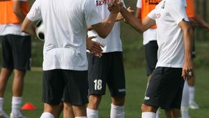 „Hai să-l falimentăm!"