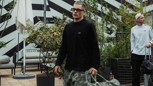 Fabrizio Romano a anunțat al treilea cel mai scump transfer din istoria fotbalului: 150 de milioane de euro, iar jucătorul merge în Premier League! Doar Neymar și Mbappe au costat mai mult