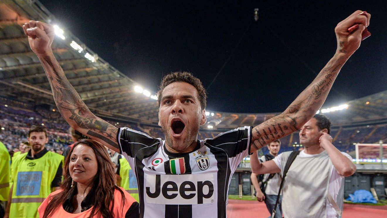 Dat ca sigur la City, Dani Alves s-a răzgândit și merge la un alt club uriaș al Europei! Unde va juca în următoarele două sezoane