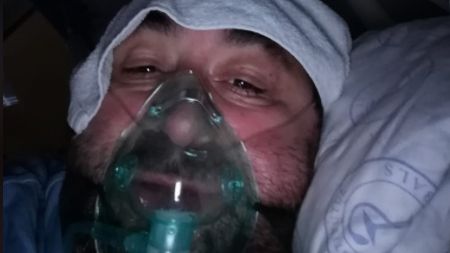 Imagini șocante! Fratele unui fost antrenor de la FCSB, în stare gravă, la terapie intensivă, din cauza COVID-19 | FOTO