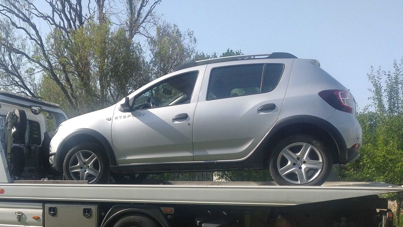 Ce a pățit un șofer care a condus o Dacia Sandero cu 140 km/h într-o zonă cu limită de 80 km/h. Polițiștii n-au stat pe gânduri