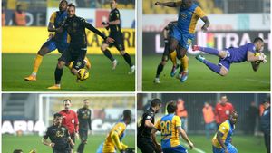 "Lupii" sunt în semifinalele Cupei României. ASA Tg. Mureș - Petrolul 0-1