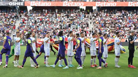 Surprize mari în primul 11 de la FCSB! CFR Cluj îl aruncă în atac ca titular pe „rebelul” Louis Munteanu