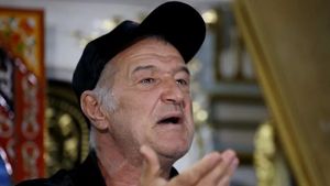 Gigi Becali, măcel în direct, după PAOK - FCSB 1-2: „Bă, Lucescule! Care fake, bă, nebunule”