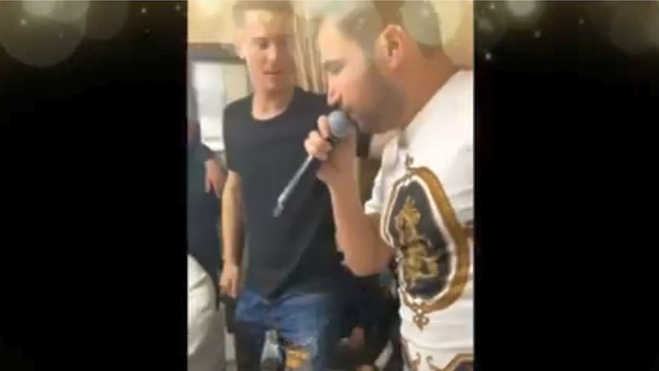 Ricardo Grigore, petrecere de pomină cu manele și dedicații! Jucătorii lui Dinamo au aruncat cu banii pe lăutari + Suspendații Bejan și Anton, prezenți: „Dacă nu era el, nu eram în Liga 1” | VIDEO