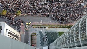 VIDEO** "Spiderman" a escaladat Burj Khalifa, ce are o înălțime de 828 de metri!