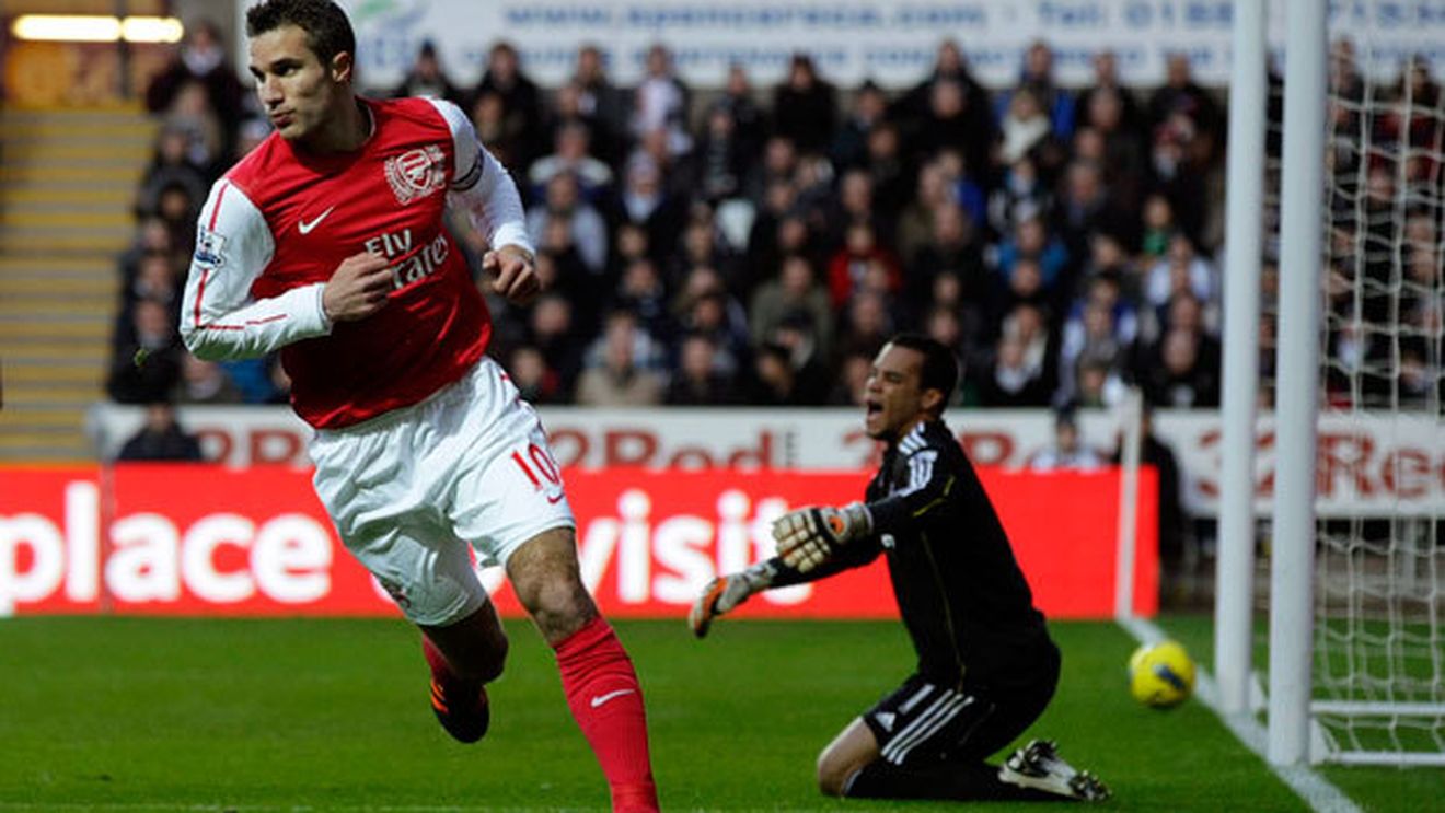 Wenger face orice să-l păstreze pe Van Persie!** Ofertă fabuloasă pentru "mașina de goluri"