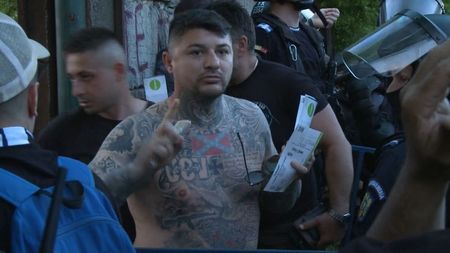 Derapaj în Peluza Sud 1997! Galeria lui FC U Craiova a interzis femeile în peluză, la derby-ul cu Rapid