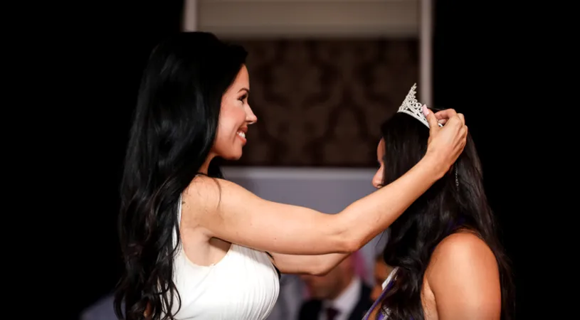 O fanatică a fitness-ului din România a câștigat Miss Bikini în Irlanda. „Sportul este sănătatea minții” | FOTO&VIDEO