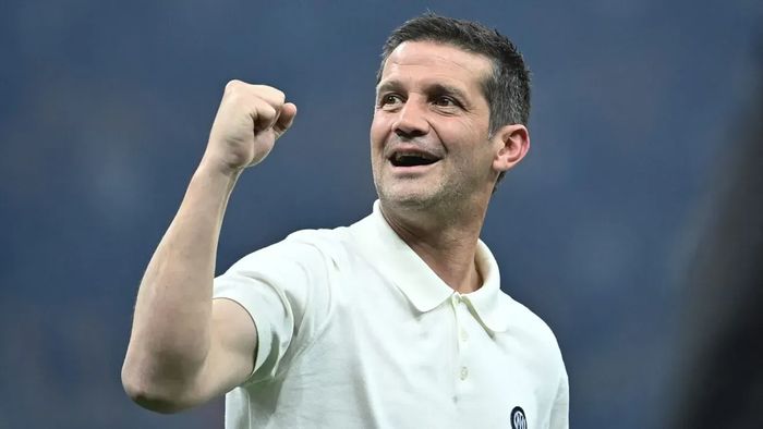 Vor să-l aducă pe Cristi Chivu în România. „Ideea este extraordinară”