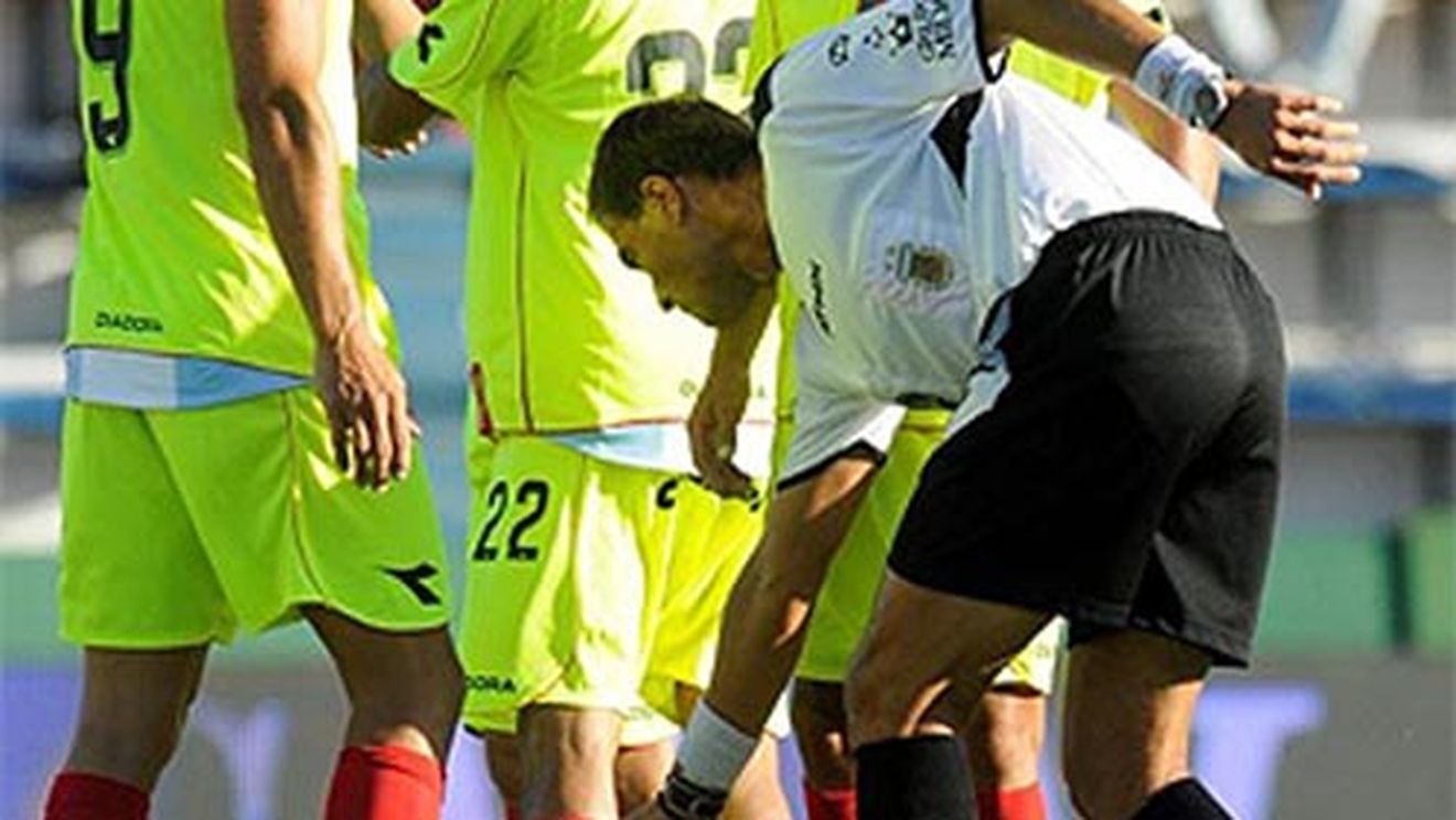 S-a lansat spray-ul care barează mișcarea zidului