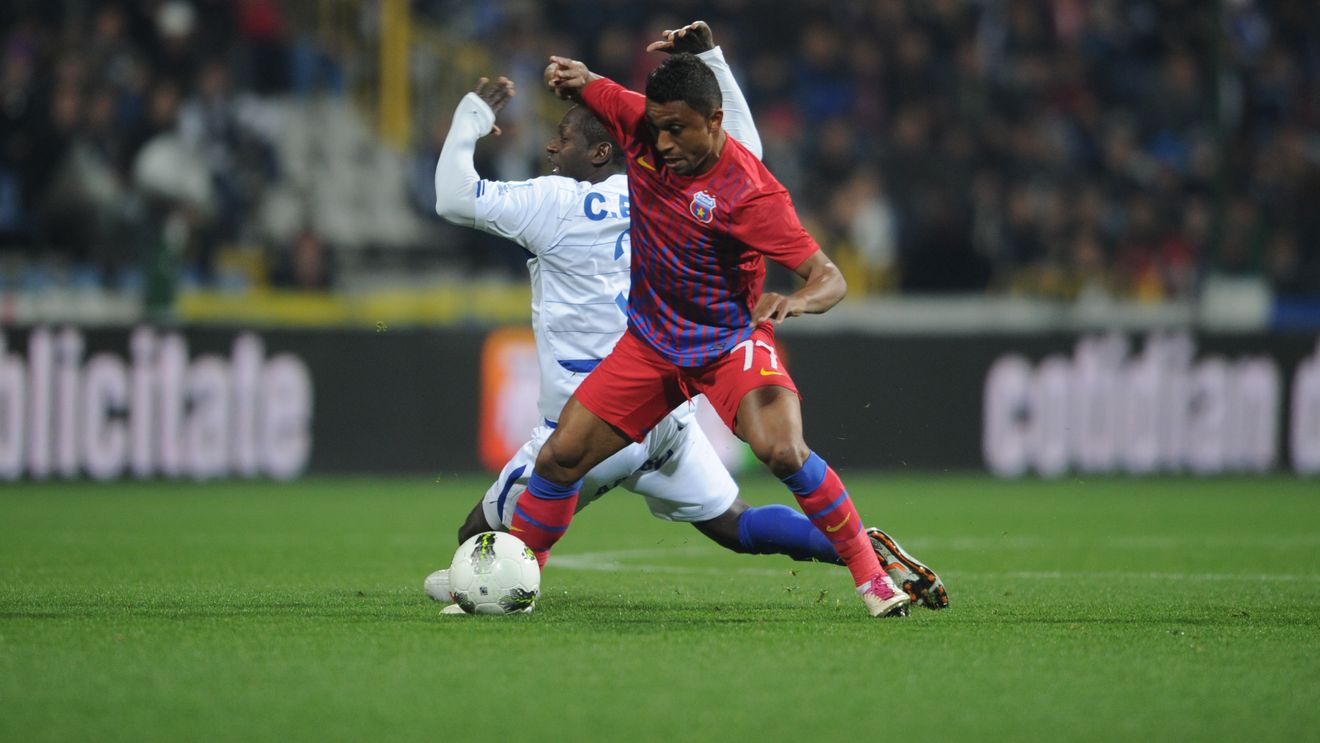 Salvat de plecarea lui Stan, "îngropat" de un fost antrenor din Ghencea!** "Ce-a făcut el pe teren!? Nici poarta n-a nimerit-o!" Merită Tatu să joace la Steaua?