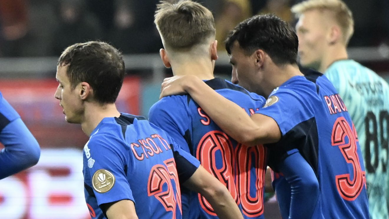 Noul idol de la FCSB. La doar 17 ani, a fost asaltat de fani