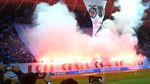 „Craiova Maxima”, sărbătorită înainte de Universitatea Craiova - FCSB! Coregrafie de senzație și show pirotehnic incendiar, care a întrerupt meciul pentru câteva minute! GALERIE FOTO