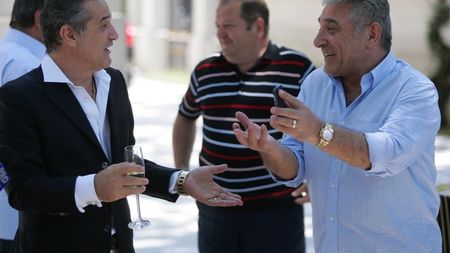 "Ce să caute Dinu Gheorghe la Steaua? Ce mare președinte e și 'Vamă' ăsta?!"