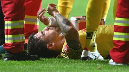 Avem rezultatul RMN-ului lui Sergiu Hanca şi verdictul medicilor e şocant! Fotbalistul trebuie să se opereze şi va lipsi multe luni. Oficialii Petrolului cer o pedeapsă cruntă pentru Dawa: „Țicu stă 16 etape şi nu a avut intenție”