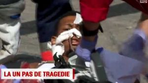 "Vreau s-o sun pe mama!" Primele imagini cu Darrell Bowie, baschetbalistul american transportat de urgență la București. FOTO