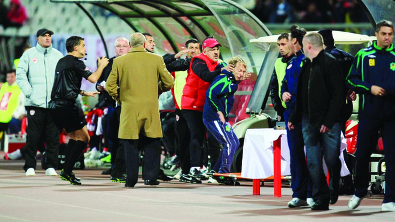 "Dacă îi dădea cineva un pumn, acest pitic nu se mai ridica!"