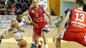 CSM Oradea - U BT Cluj, scor 68-80, în primul meci al etapei a 16-a a Ligii Naționale
